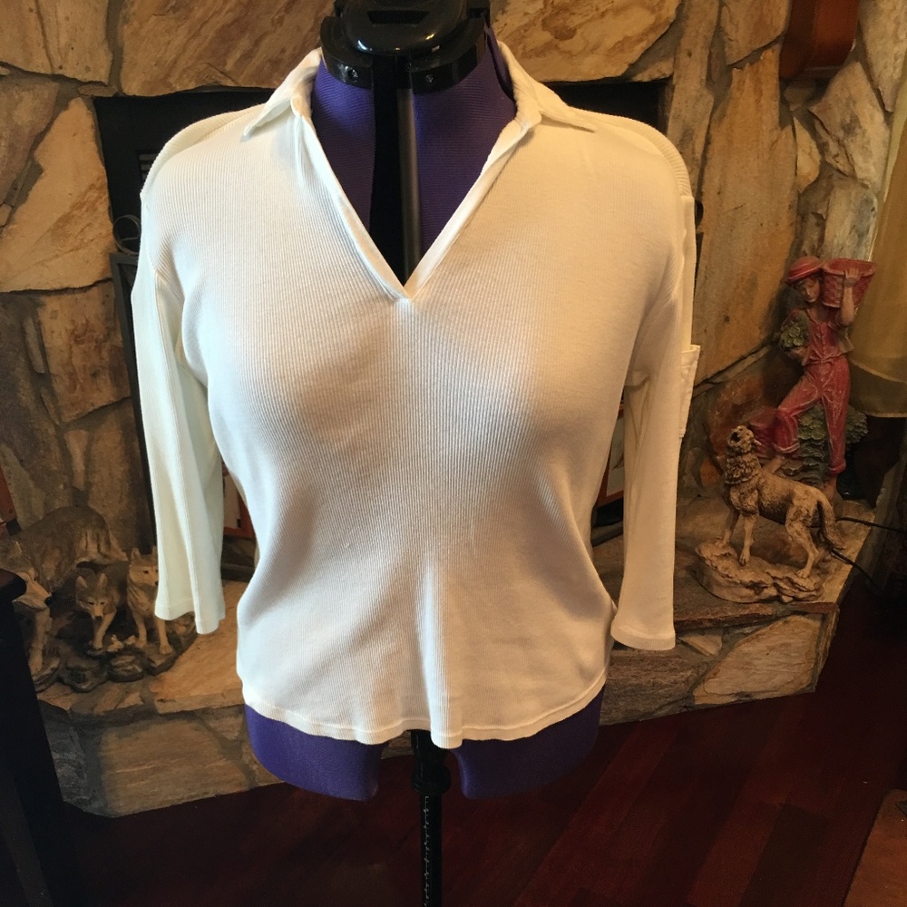 V neck 3/4 sleeve Shirt size Large